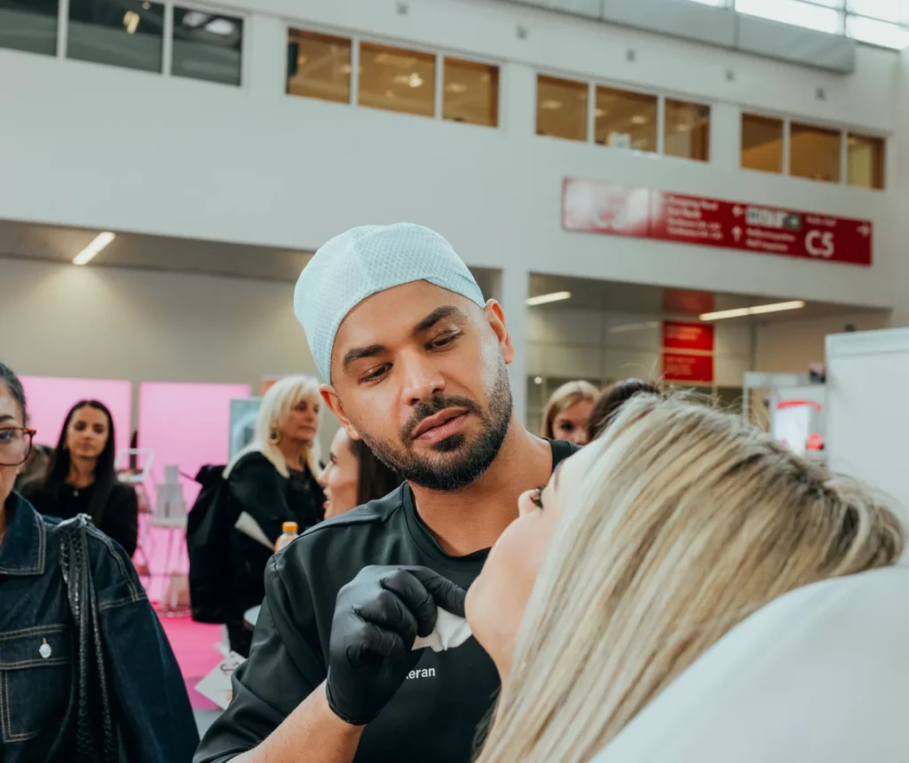 Rawi Bekeran Messe Behandlung